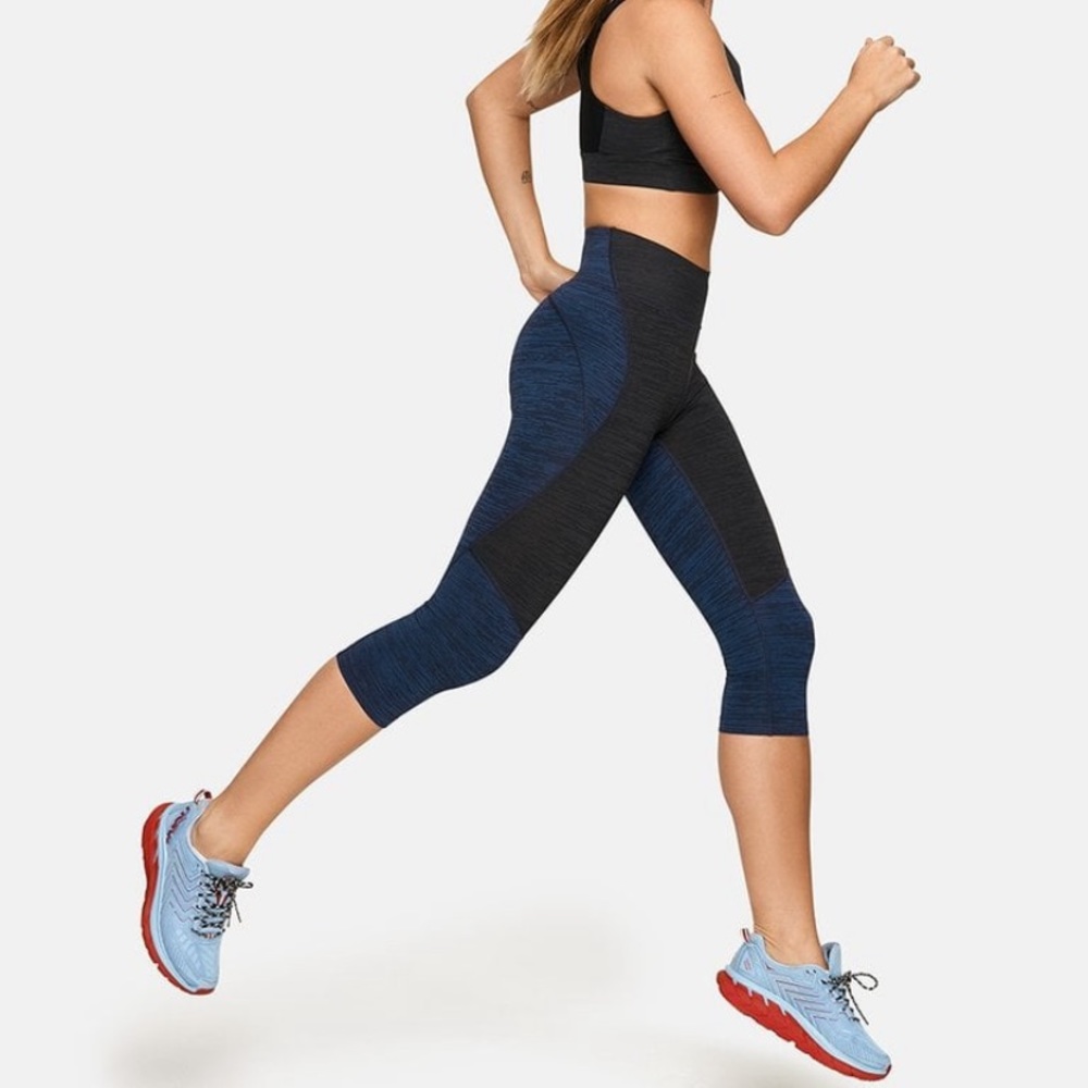 Outdoor Voices Kneecap Tech Sweat Leggings